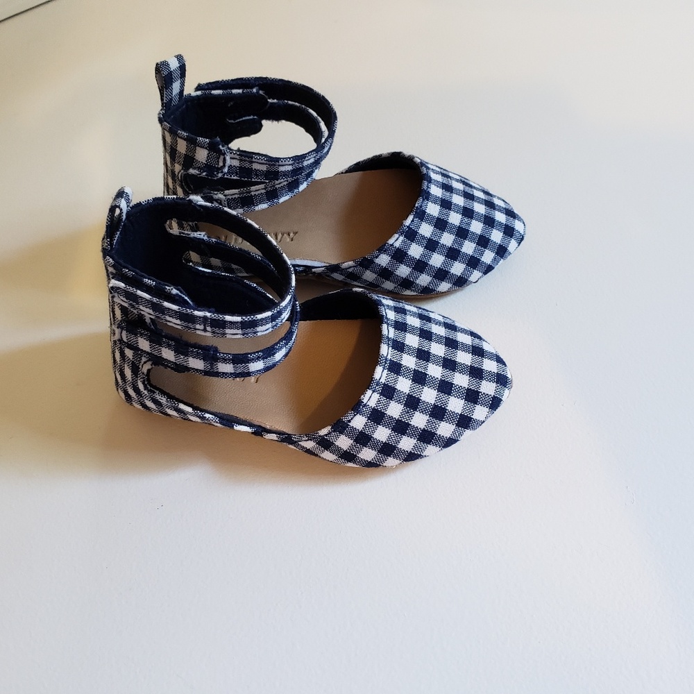 Old Navy baby girl shoes